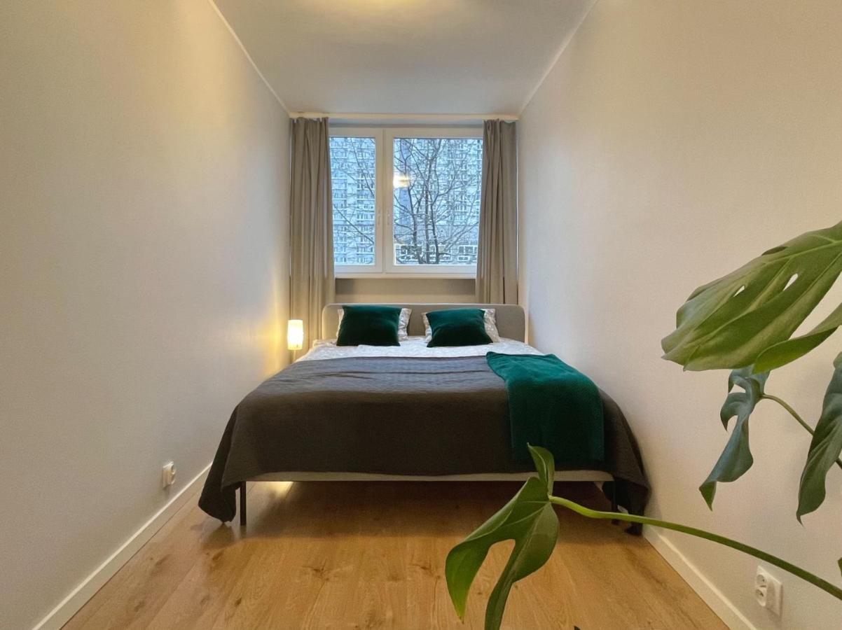 Apartament Przy Atrium, Stacja Metra Rondo Onz Varşova Dış mekan fotoğraf